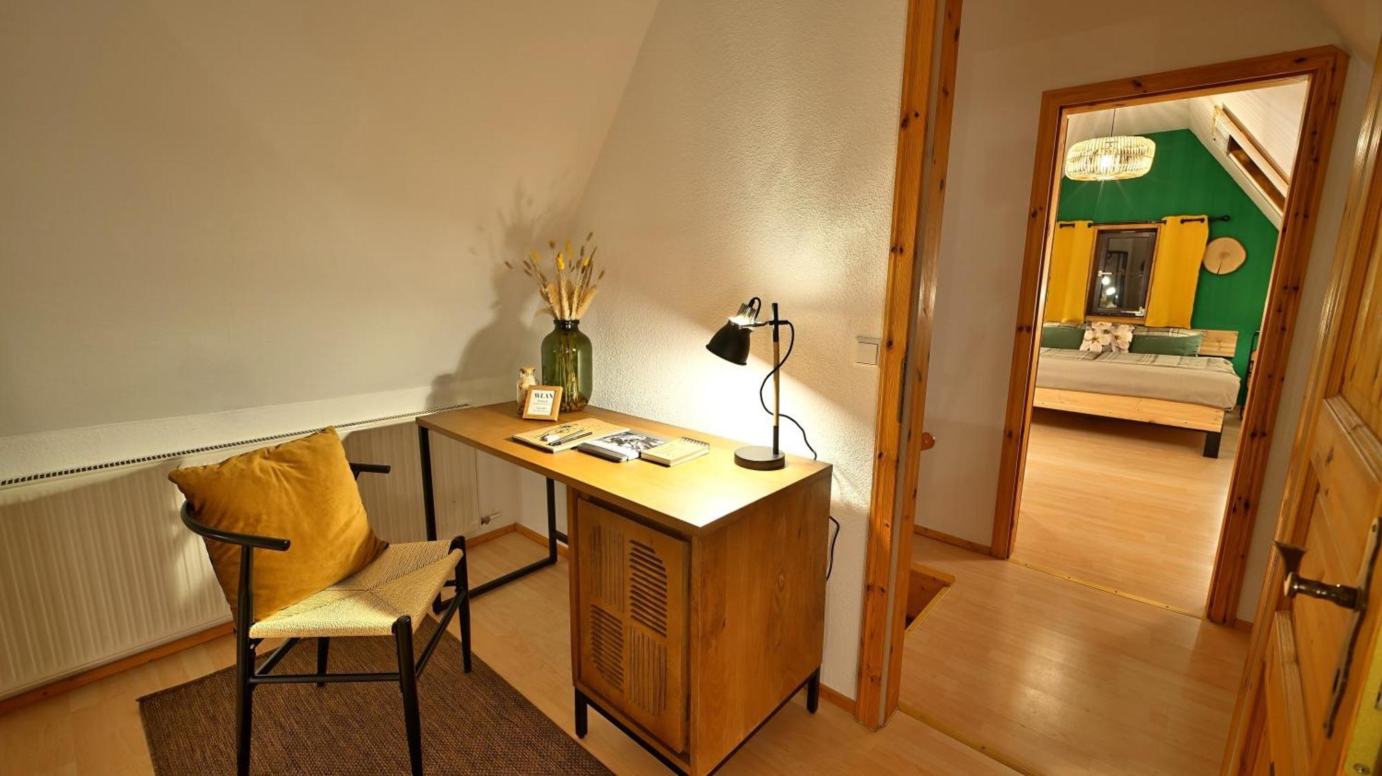 Green Loft Schwarzwald - Dach-Balkon--Musik-Ecke Fluorn-Winzeln Bagian luar foto